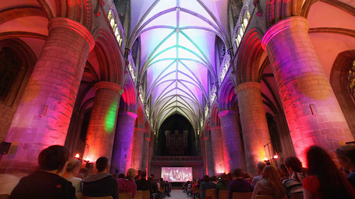 Gloucester Cathedral Show Harry Potter Film On A Giant Screen