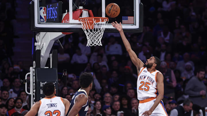 Dec 1, 2024; New York, New York, USA;  New York Knicks forward Mikal Bridges (25) drives to the basket in the third quarter against the New Orleans Pelicans at Madison Square Garden. Mandatory Credit: Wendell Cruz-Imagn Images