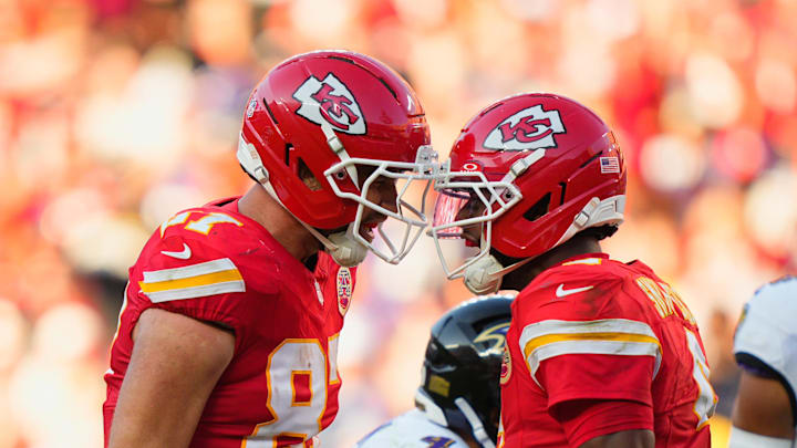 Sep 28, 2025; Kansas City, Missouri, USA; Kansas City Chiefs wide receiver JuJu Smith-Schuster (9) celebrates with Kansas City Chiefs tight end Travis Kelce (87) after a play during the third quarter against the Baltimore Ravens at GEHA Field at Arrowhead Stadium. Mandatory Credit: Jay Biggerstaff-Imagn Images Sep 28, 2025; Kansas City, Missouri, USA; Kansas City Chiefs wide receiver JuJu Smith-Schuster (9) celebrates with Kansas City Chiefs tight end Travis Kelce (87) after a play during the third quarter against the Baltimore Ravens at GEHA Field at Arrowhead Stadium. Mandatory Credit: Jay Biggerstaff-Imagn Images