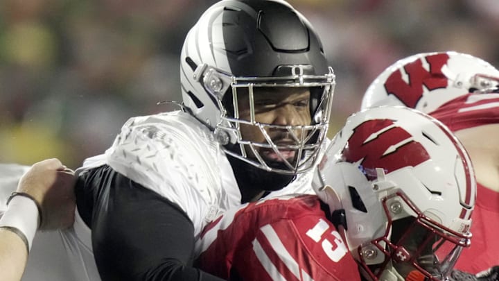 Jamaree Caldwell and Derrick Harmon have moved on to the NFL, so the Ducks have to reload on the defensive line. Their 2026 class includes three top commitments.