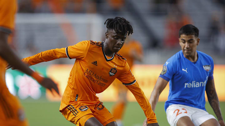 Apr 19, 2022; Houston, Texas, USA; Houston Dynamo FC midfielder Brooklyn Raines (35) controls the