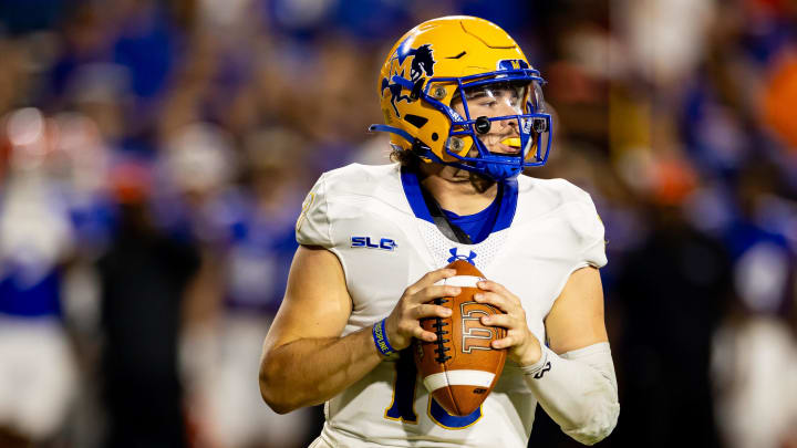Sep 9, 2023; Gainesville, Florida, USA; McNeese State Cowboys quarterback Nate Glantz (18) looks to throw during the second half against the Florida Gators at Ben Hill Griffin Stadium. Mandatory Credit: Matt Pendleton-USA TODAY Sports Sep 9, 2023; Gainesville, Florida, USA; McNeese State Cowboys quarterback Nate Glantz (18) looks to throw during the second half against the Florida Gators at Ben Hill Griffin Stadium. Mandatory Credit: Matt Pendleton-USA TODAY Sports