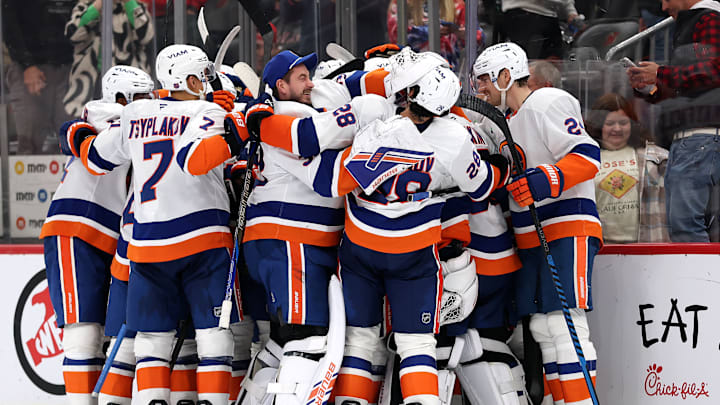 New York Islanders v New Jersey Devils