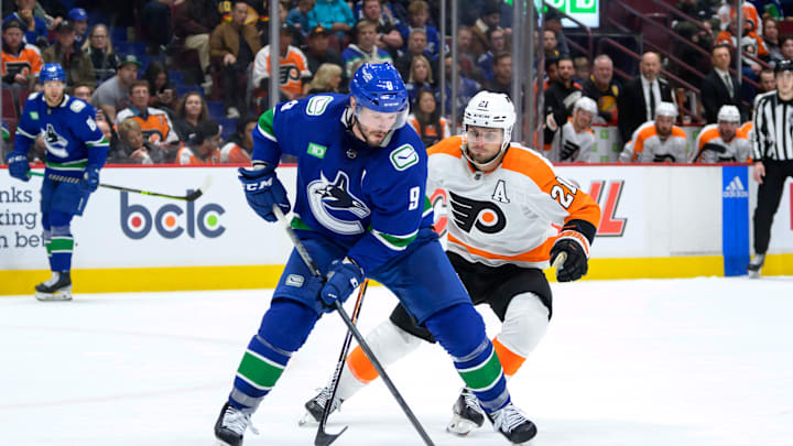 Philadelphia Flyers v Vancouver Canucks