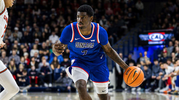 Gonzaga Bulldogs forward Tyon Grant-Foster (7).