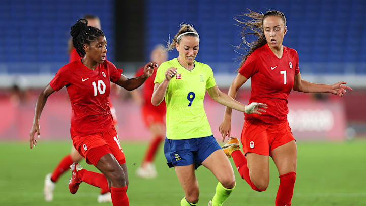  Ashley Lawrence, Julia Grosso