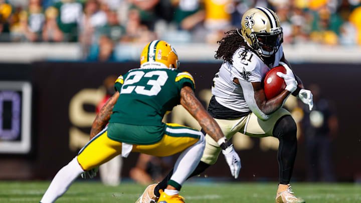 Neither Green Bay Packers cornerback nor New Orleans Saints running back Alvin Kamara will play on Monday night.
