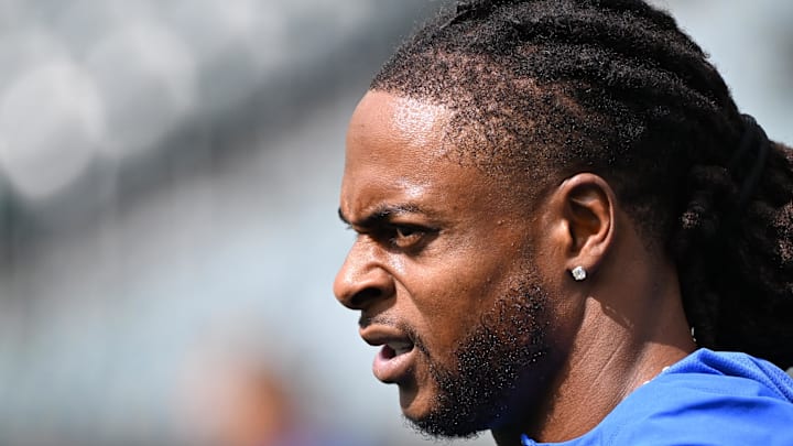 Sep 21, 2025; Philadelphia, Pennsylvania, USA; Los Angeles Rams wide receiver Davante Adams (17) during warmups against the Philadelphia Eagles at Lincoln Financial Field. Mandatory Credit: Eric Hartline-Imagn Images Sep 21, 2025; Philadelphia, Pennsylvania, USA; Los Angeles Rams wide receiver Davante Adams (17) during warmups against the Philadelphia Eagles at Lincoln Financial Field. Mandatory Credit: Eric Hartline-Imagn Images