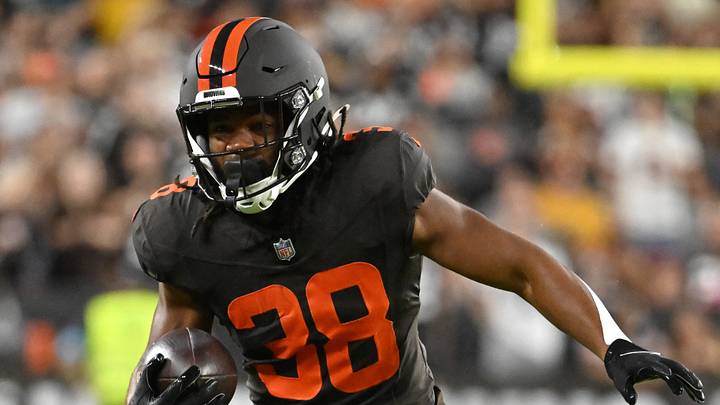 Cleveland Browns running back Jaleel McLaughlin (38) rushes the ball