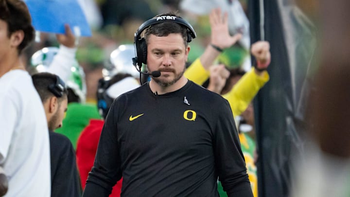 Oregon head coach Dan Lanning looks down during the second half as the Oregon Ducks face the Ohio State Buckeyes Wednesday, Jan. 1, 2025, in the quarterfinal of the College Football Playoff at the Rose Bowl in Pasadena, Calif.
