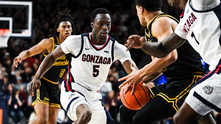Gonzaga Bulldogs forward Emmanuel Innocenti (5).