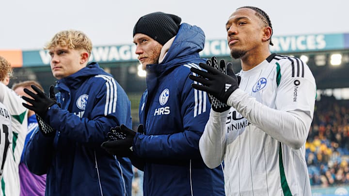 Loris Karius (mi.) war in Braunschweig bereits dabei Loris Karius (mi.) war in Braunschweig bereits dabei