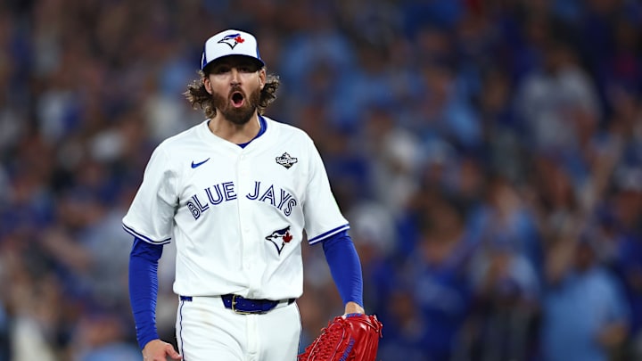 World Series - Los Angeles Dodgers v Toronto Blue Jays - Game Two World Series - Los Angeles Dodgers v Toronto Blue Jays - Game Two