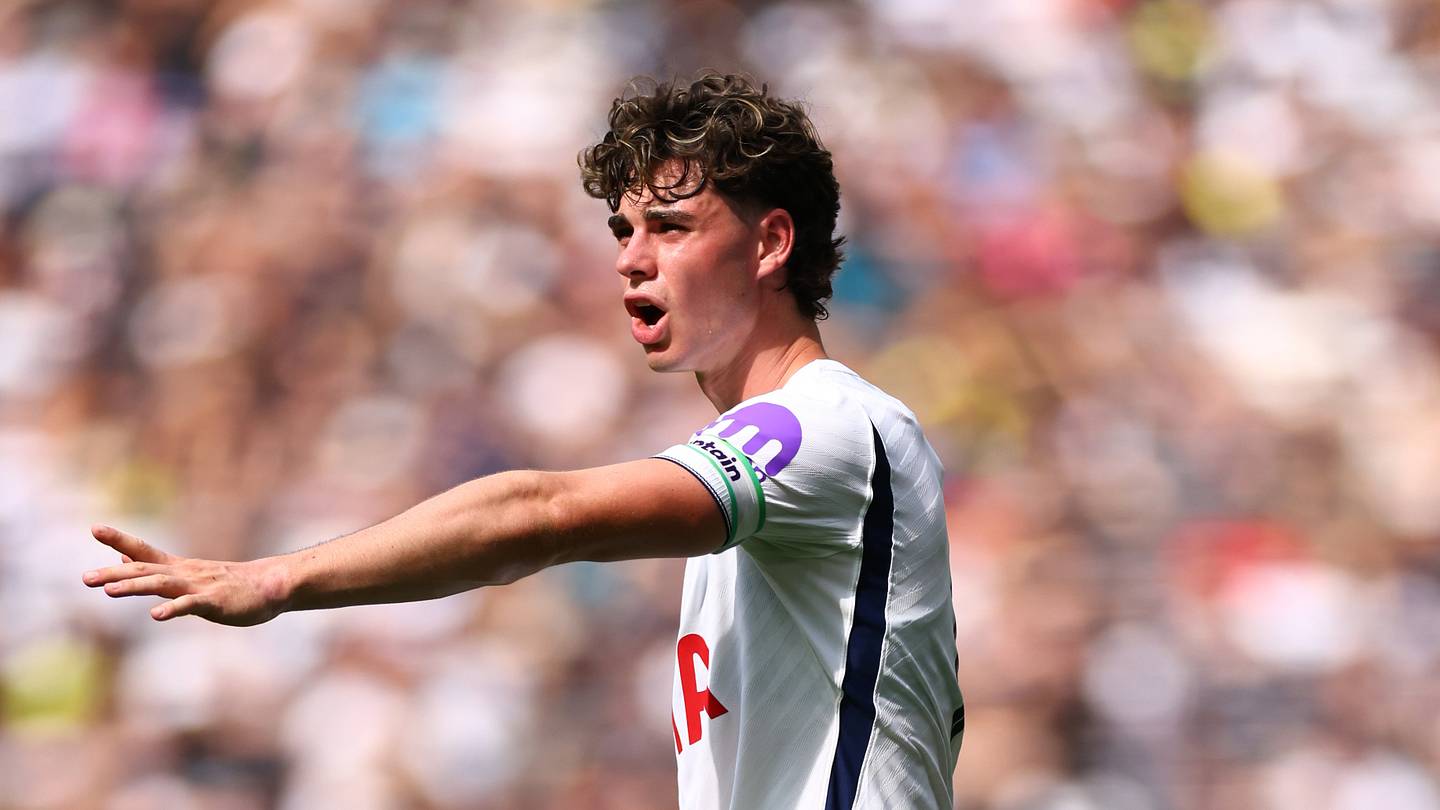 Roberto De Zerbi confirmed the Archie Gray outlook Tottenham fans were afraid of - LiveScore