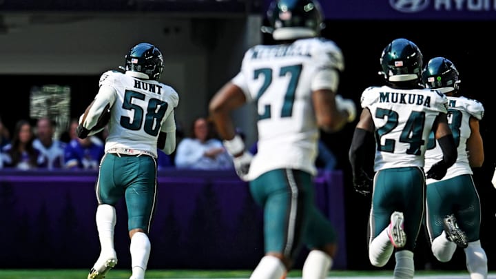 Oct 19, 2025; Minneapolis, Minnesota, USA; Philadelphia Eagles linebacker Jalyx Hunt (58) runs the ball during the second half against the Minnesota Vikings at U.S. Bank Stadium. Mandatory Credit: Jeffrey Becker-Imagn Images Oct 19, 2025; Minneapolis, Minnesota, USA; Philadelphia Eagles linebacker Jalyx Hunt (58) runs the ball during the second half against the Minnesota Vikings at U.S. Bank Stadium. Mandatory Credit: Jeffrey Becker-Imagn Images