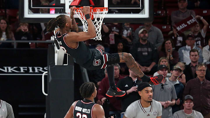 South Carolina basketball wing Zach Davis