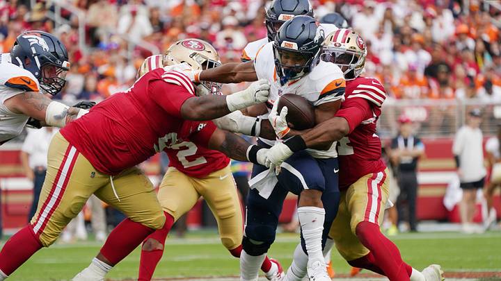 Denver Broncos running back J.K. Dobbins (27) carries the ball against the San Francisco 49ers during the second half at Levi's Stadium. Denver Broncos running back J.K. Dobbins (27) carries the ball against the San Francisco 49ers during the second half at Levi's Stadium.