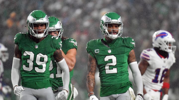 Eagles cornerbacks Eli Ricks (39) and Darius Slay (2) 