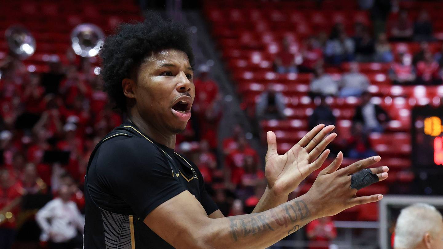 Jamichael Stillwell, giocatore di basket, si trasferisce a Texas Tech dopo essere stato concesso un quinto anno