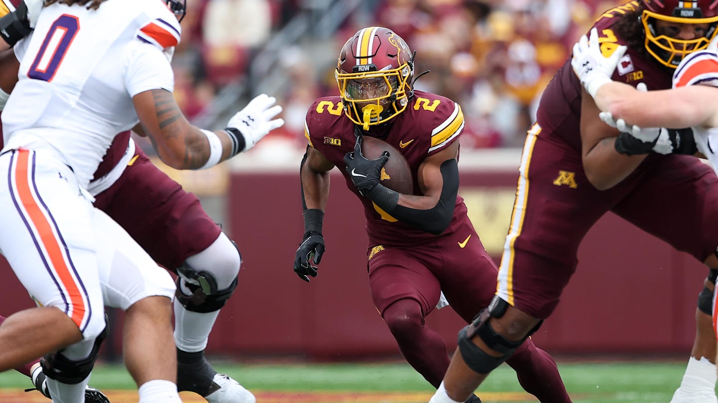 The Gophers' 5 Biggest Positional Battles to Monitor During Spring Practice