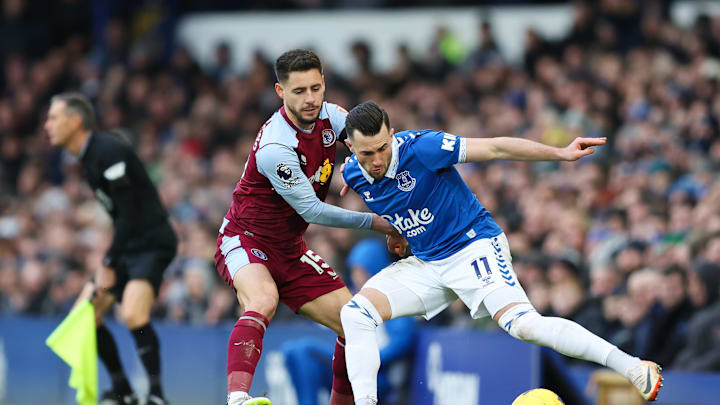 Everton FC v Aston Villa - Premier League