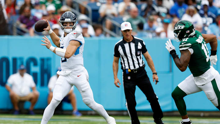 New York Jets v Tennessee Titans