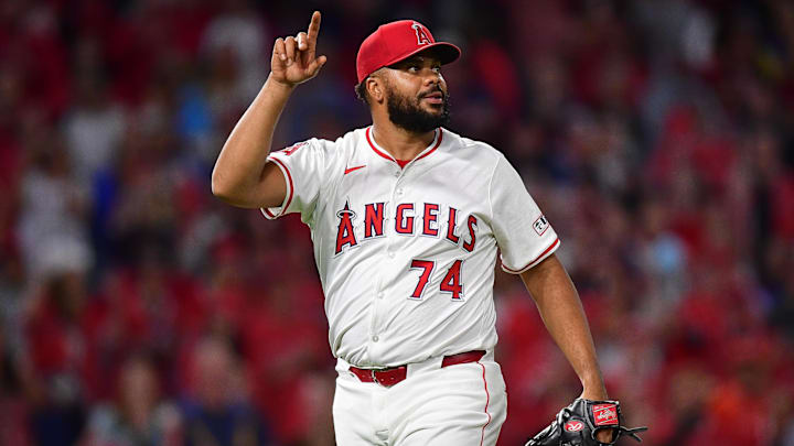 Sep 26, 2025; Anaheim, California, USA; Los Angeles Angels pitcher Kenley Jansen (74) celebrates the victory against the Houston Astros at Angel Stadium. Mandatory Credit: Gary A. Vasquez-Imagn Images
