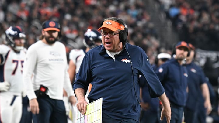 Denver Broncos v Las Vegas Raiders