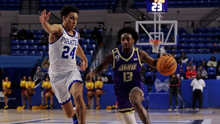 Former South Carolina basketball guard Ford Cooper playing with the Hampton Pirates this past season