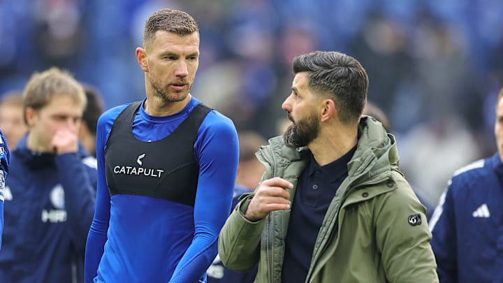 Edin Dzeko soll Miron Muslic und seine Mannschaft zum Aufstieg schießen