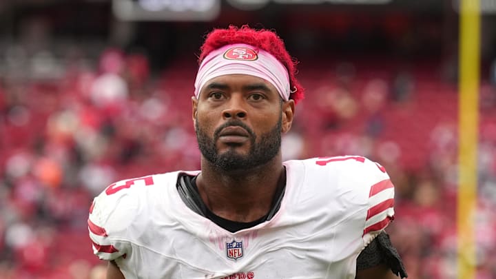 San Francisco 49ers wide receiver Jauan Jennings (15) on the field.