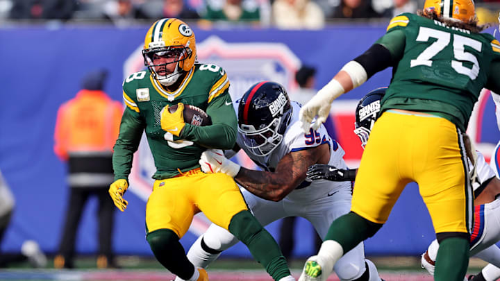 Josh Jacobs went down with an injury during the Packers’ win over the Giants at MetLife Stadium.