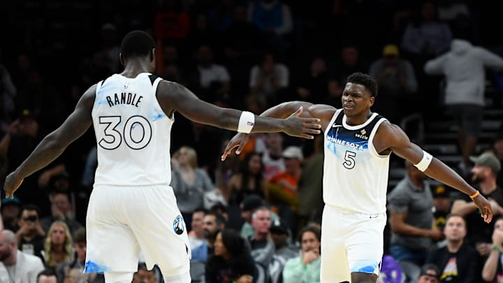 Minnesota Timberwolves v Phoenix Suns