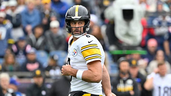 Pittsburgh Steelers quarterback Aaron Rodgers Pittsburgh Steelers quarterback Aaron Rodgers