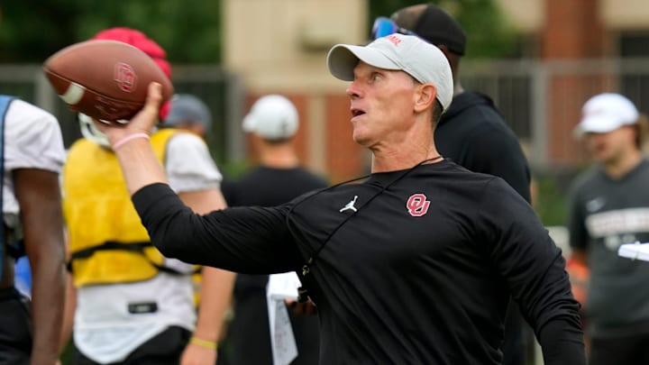 Oklahoma coach Brent Venables