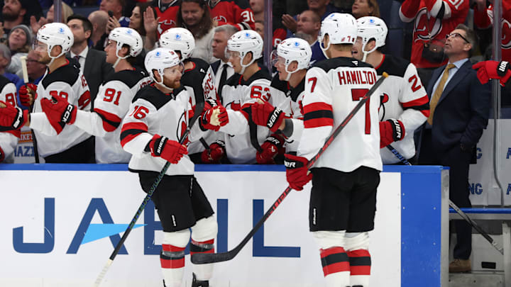 New Jersey Devils right wing Connor Brown (16) scored a goal against the Tampa Bay Lightning: Kim Klement Neitzel-Imagn Images