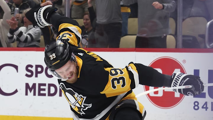 Mar 31, 2026; Pittsburgh, Pennsylvania, USA;  Pittsburgh Penguins right wing Anthony Mantha (39) reacts after scoring a goal against the Detroit Red Wings during the first period at PPG Paints Arena. Mandatory Credit: Charles LeClaire-Imagn Images