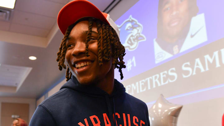 Heritage HIgh football standout Demetres Samuel, Jr. signs with Syracuse during the NCAA early signing period Wednesday, December 4, 2024. Craig Bailey/FLORIDA TODAY via USA TODAY NETWORK