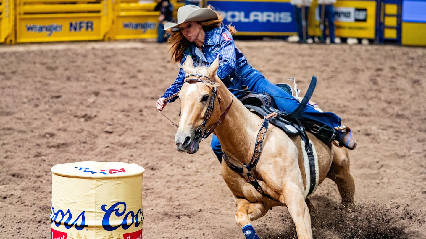 Two Athletes Positioned to Sweep Super Series 3 at RODEOHOUSTON