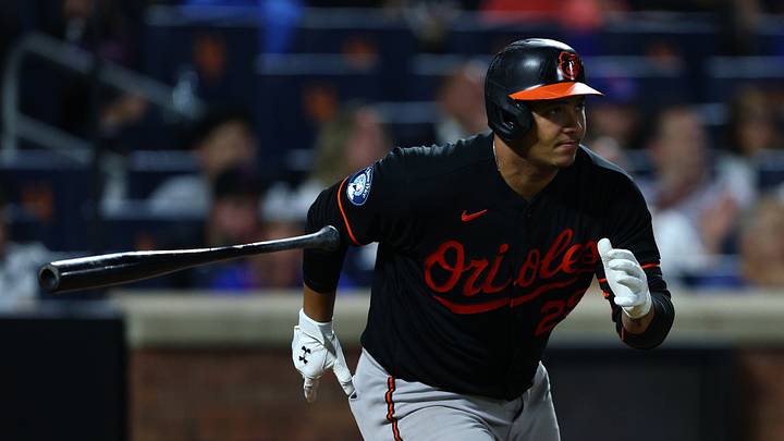 Sep 16, 2026; New York City, New York, USA; Baltimore Orioles catcher Samuel Basallo (29) hits a single during the ninth inning against the New York Mets at Citi Field. Mandatory Credit: Vincent Carchietta-Imagn Images Sep 16, 2026; New York City, New York, USA; Baltimore Orioles catcher Samuel Basallo (29) hits a single during the ninth inning against the New York Mets at Citi Field. Mandatory Credit: Vincent Carchietta-Imagn Images