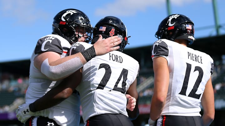 Cincinnati Bearcats take on Tulane Green Wave in 2020