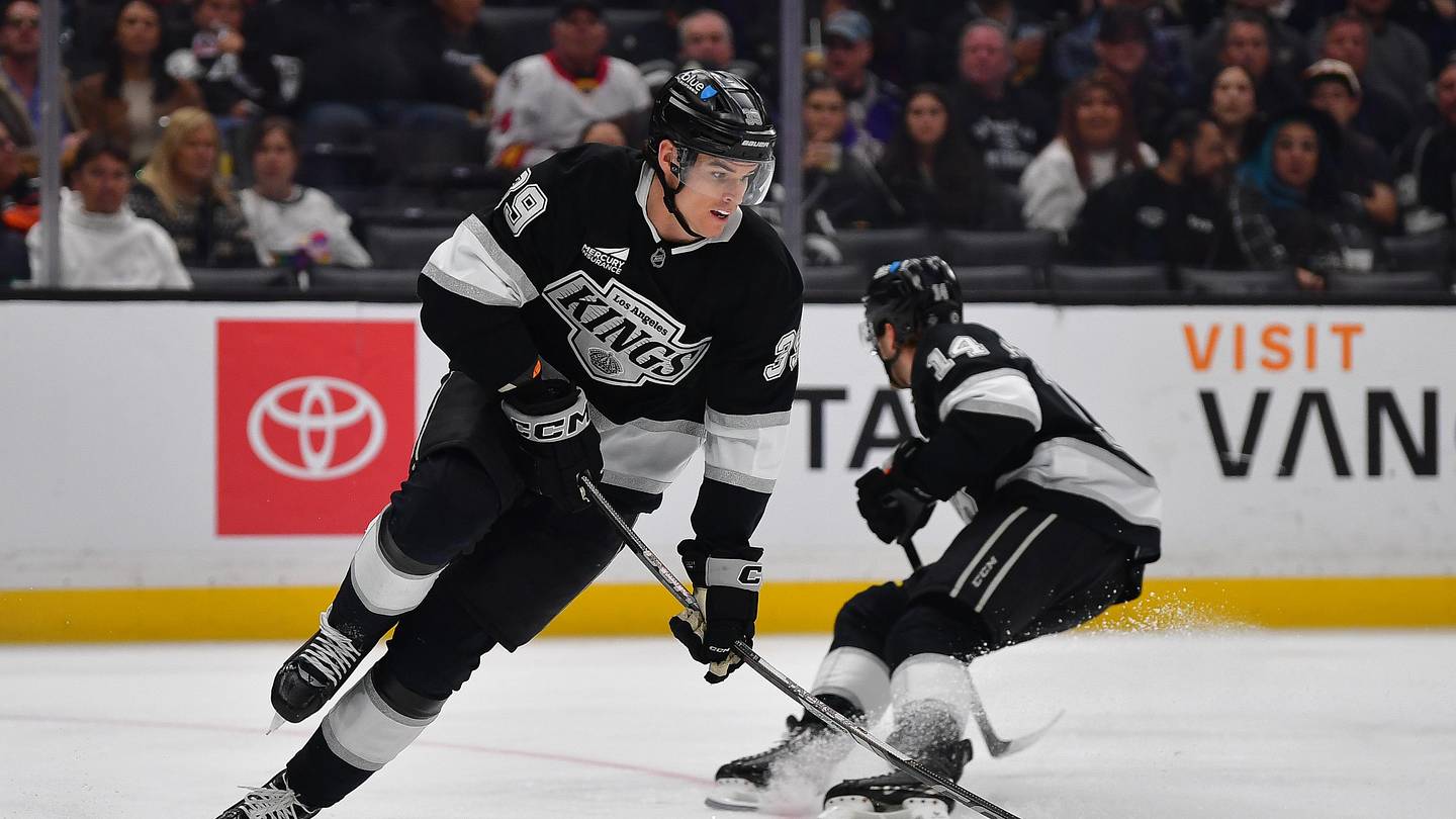 Kings' Jeff Malott Makes NHL Debut, Fights Avalanche