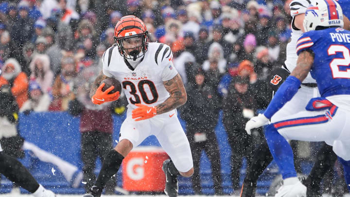 Dec 7, 2025; Orchard Park, New York, USA; Cincinnati Bengals running back Chase Brown (30) runs with the ball in the second quarter against the Buffalo Bills at Highmark Stadium. Mandatory Credit: Gregory Fisher-Imagn Images Dec 7, 2025; Orchard Park, New York, USA; Cincinnati Bengals running back Chase Brown (30) runs with the ball in the second quarter against the Buffalo Bills at Highmark Stadium. Mandatory Credit: Gregory Fisher-Imagn Images