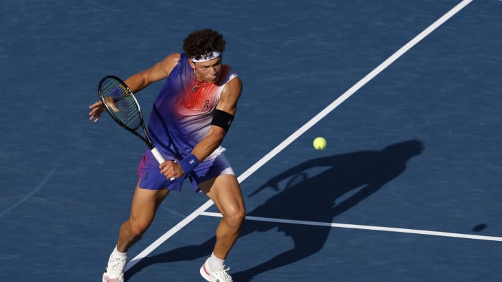 Ben Shelton defeated Denis Shapovalov in the DC Open. Ben Shelton defeated Denis Shapovalov in the DC Open.