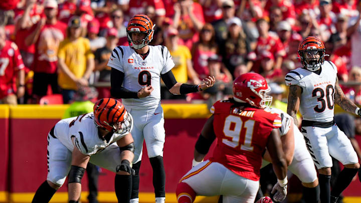 Cincinnati Bengals quarterback Joe Burrow (9) resets a play in the second quarter of the NFL Week 2 game between the Kansas City Chiefs and the Cincinnati Bengals at Arrowhead Stadium in Kansas City on Sunday, Sept. 15, 2024. The Bengals led 16-10 at halftime.