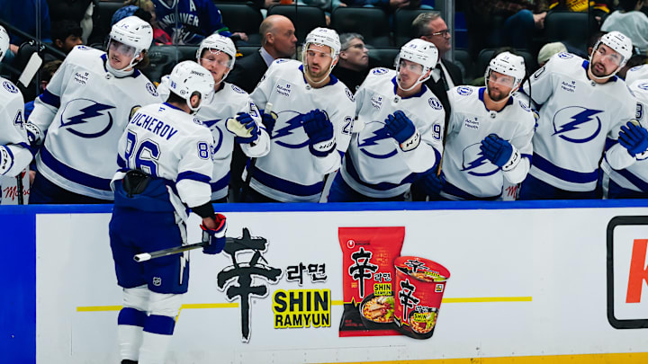 Tampa Bay Lightning v Vancouver Canucks