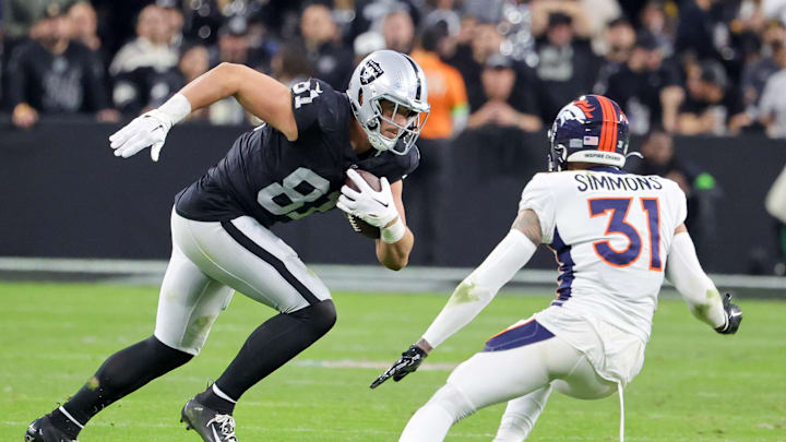 Denver Broncos v Las Vegas Raiders