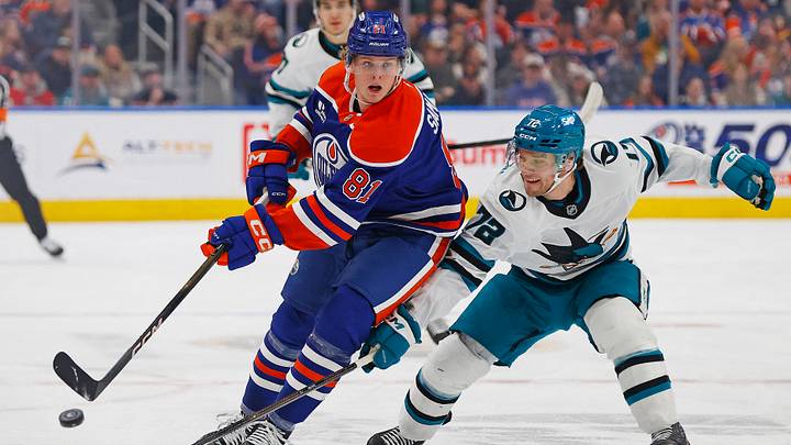 Jan 29, 2026; Edmonton, Alberta, CAN; Edmonton Oilers forward Josh Samanski (81) chips the puck past .San Jose Sharks forward William Eklund (72) during the first period at Rogers Place. Mandatory Credit: Perry Nelson-Imagn Images Jan 29, 2026; Edmonton, Alberta, CAN; Edmonton Oilers forward Josh Samanski (81) chips the puck past .San Jose Sharks forward William Eklund (72) during the first period at Rogers Place. Mandatory Credit: Perry Nelson-Imagn Images