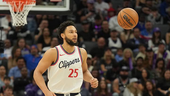 Apr 11, 2025; Sacramento, California, USA; Los Angeles Clippers guard Ben Simmons (25) during the third quarter against the Sacramento Kings at Golden 1 Center. Mandatory Credit: Darren Yamashita-Imagn Images Apr 11, 2025; Sacramento, California, USA; Los Angeles Clippers guard Ben Simmons (25) during the third quarter against the Sacramento Kings at Golden 1 Center. Mandatory Credit: Darren Yamashita-Imagn Images