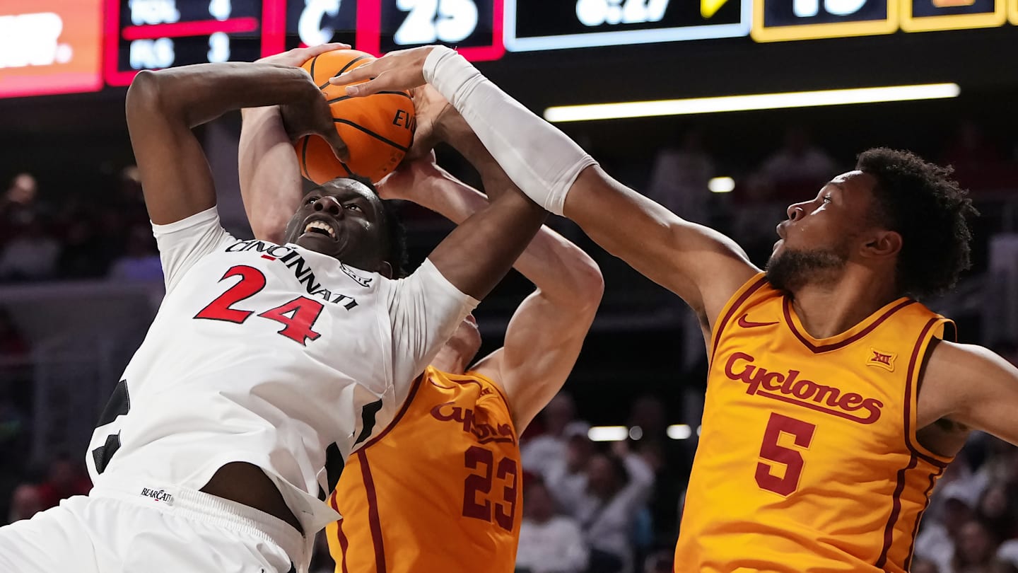 Men's college basketball rankings: Projected AP Top 25 after Iowa State falls twice